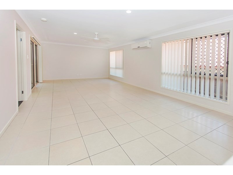 4 Everest Court, Springfield Lakes QLD 4300