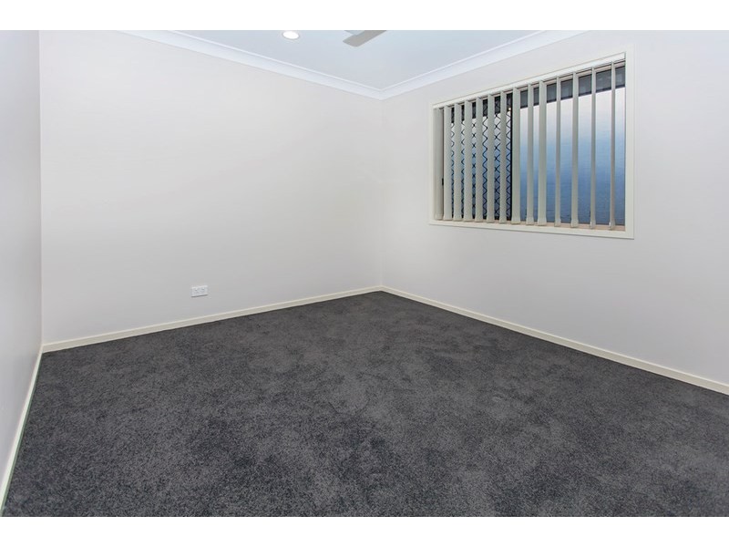 4 Everest Court, Springfield Lakes QLD 4300