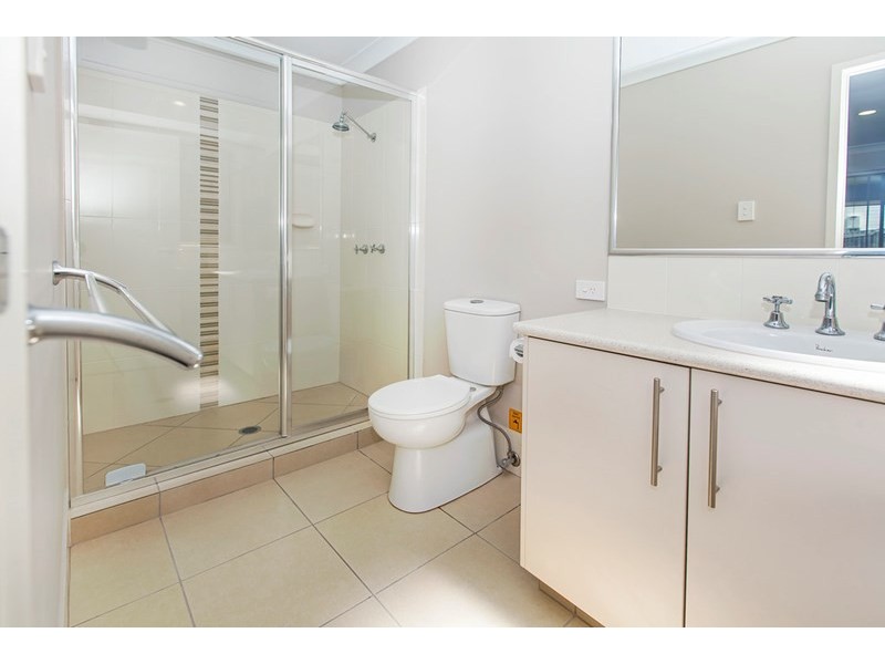 4 Everest Court, Springfield Lakes QLD 4300