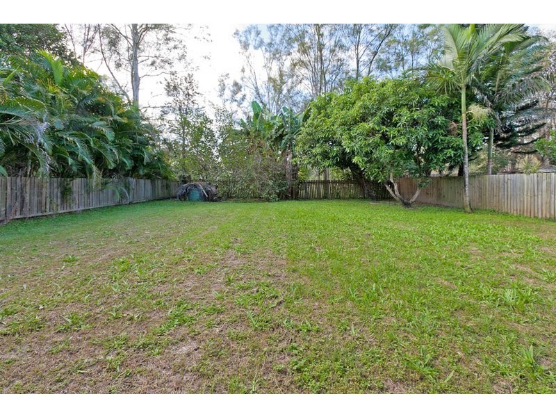 27 iris Street, Gailes QLD 4300