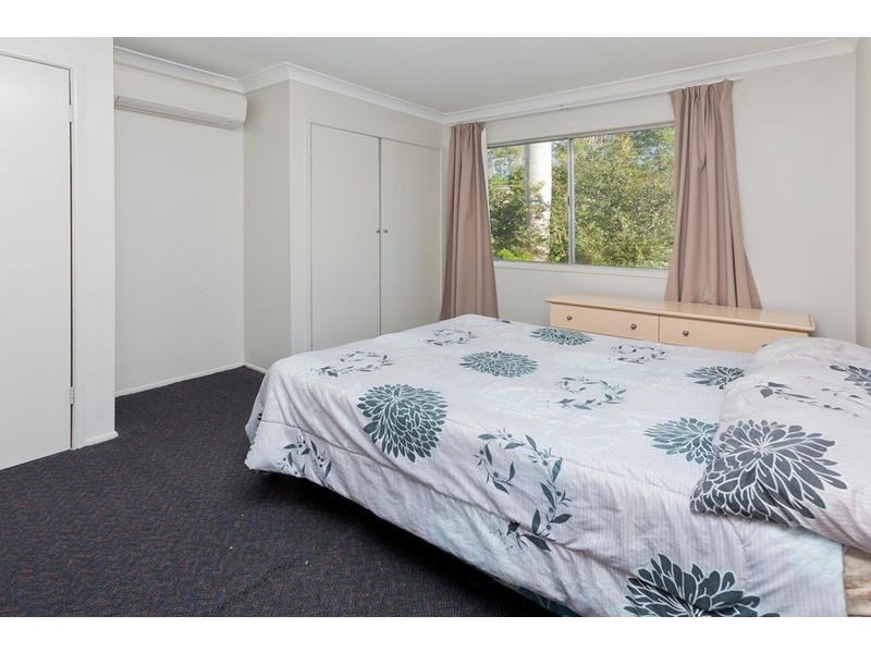 27 iris Street, Gailes QLD 4300