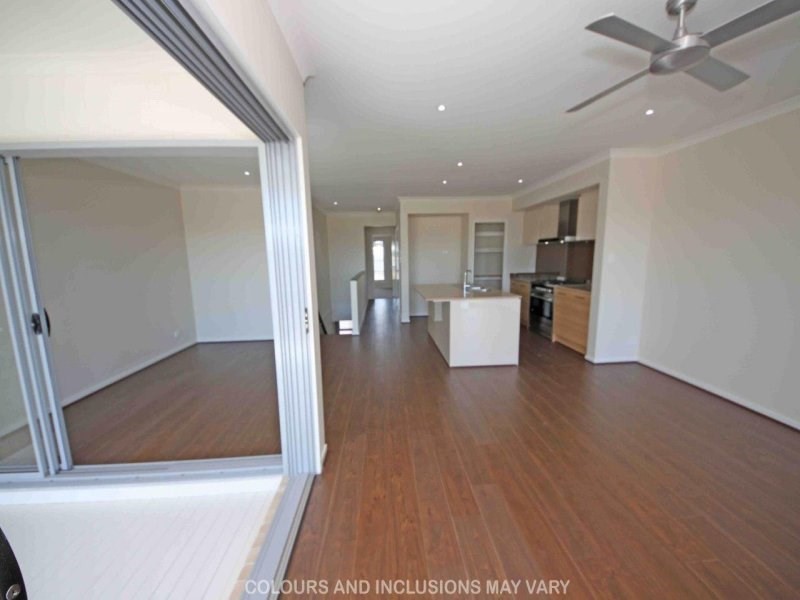 3 Bala Court, Springfield Lakes QLD 4300