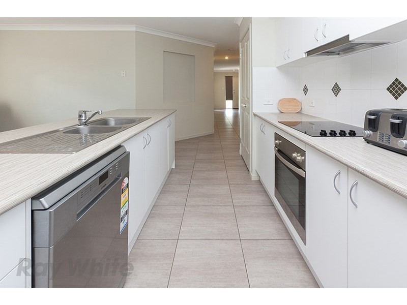 34 Riverside Crescent, Springfield Lakes QLD 4300