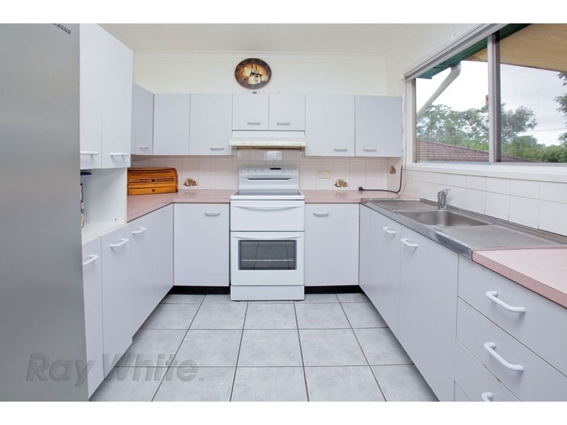 33 Melinda, Camira QLD 4300