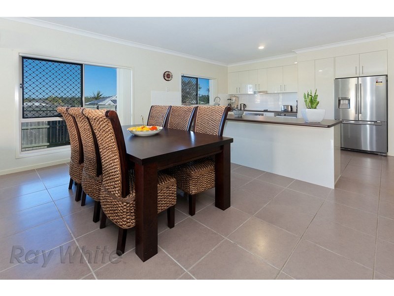254 Lakeside Avenue, Springfield Lakes QLD 4300