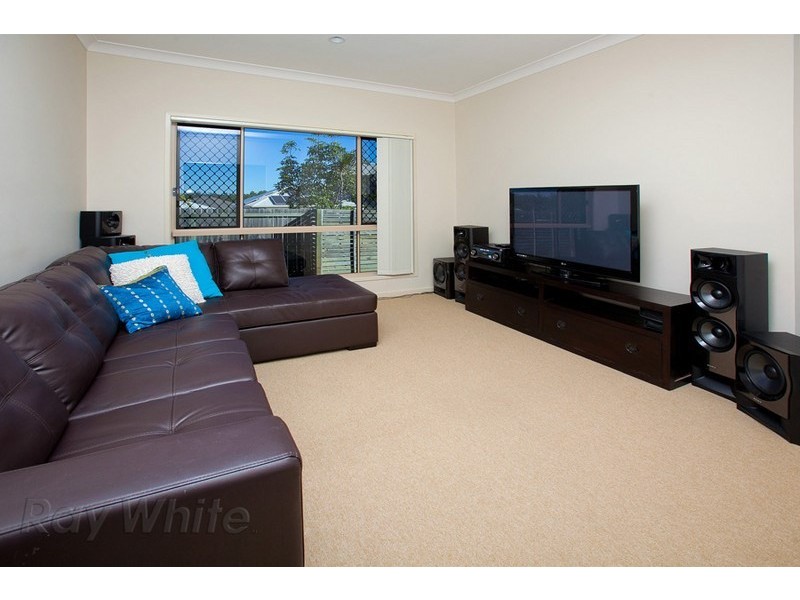 254 Lakeside Avenue, Springfield Lakes QLD 4300