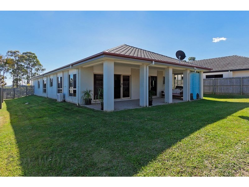254 Lakeside Avenue, Springfield Lakes QLD 4300