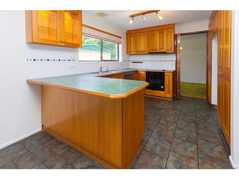 250 Old Logan Road, Camira QLD 4300