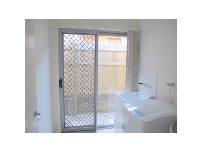 20 Isidore Street, Augustine Heights QLD 4300