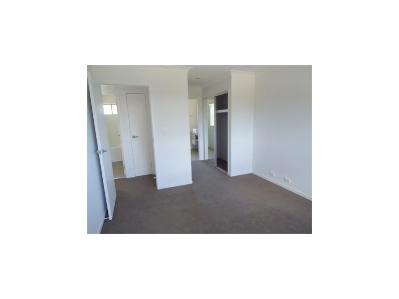 14 Ellerston Avenue, Brookwater QLD 4300