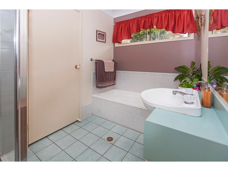 27 Maple Avenue, Camira QLD 4300