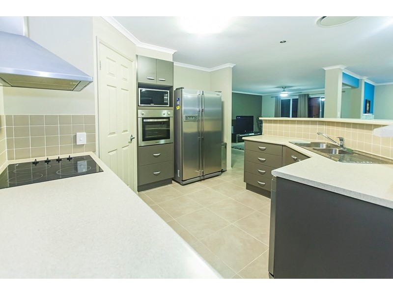 10 Brentwood Court, Fernvale QLD 4306