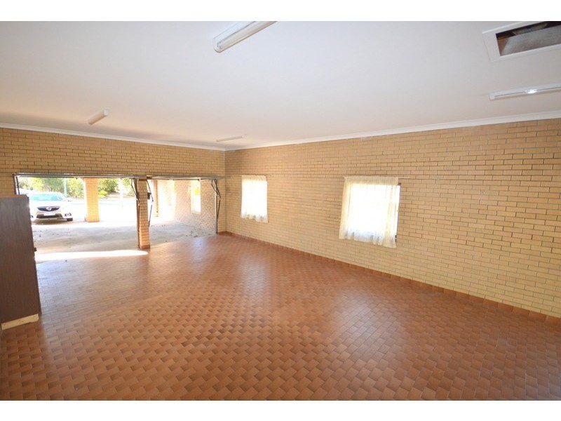 19 Langley Road, Camira QLD 4300
