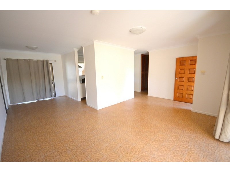 19 Langley Road, Camira QLD 4300