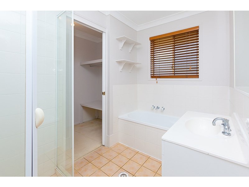14 Lyrebird Lane, Bellbird Park QLD 4300