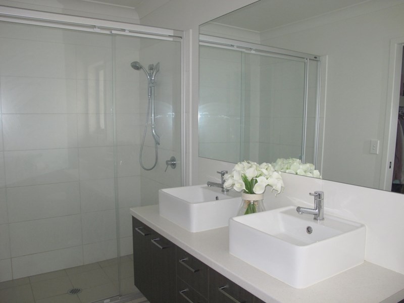 15 Tall Woods Court, Brookwater QLD 4300