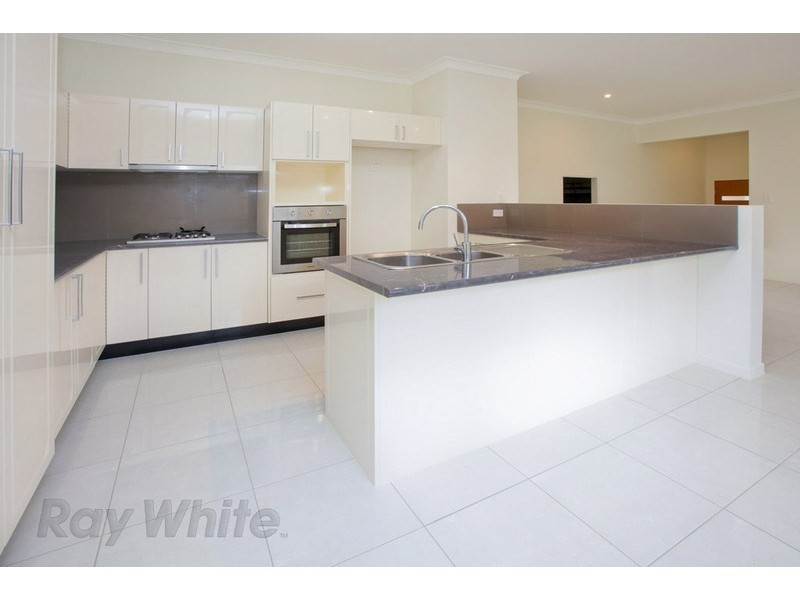 4 Mountain Bell Lane, Springfield Lakes QLD 4300