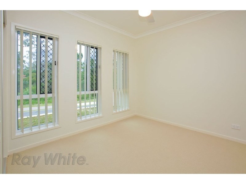 4 Mountain Bell Lane, Springfield Lakes QLD 4300