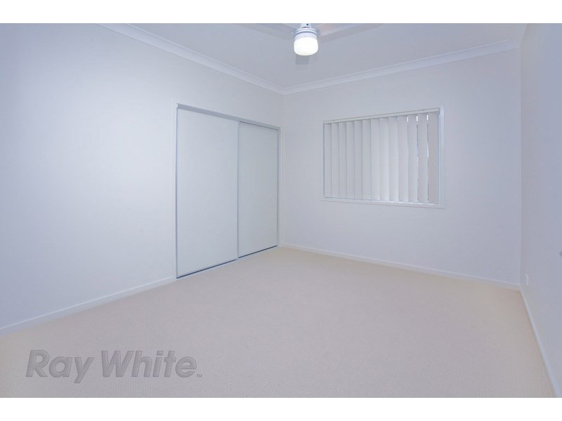 4 Mountain Bell Lane, Springfield Lakes QLD 4300
