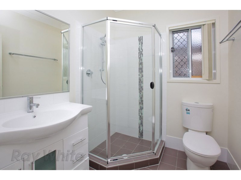 4 Mountain Bell Lane, Springfield Lakes QLD 4300
