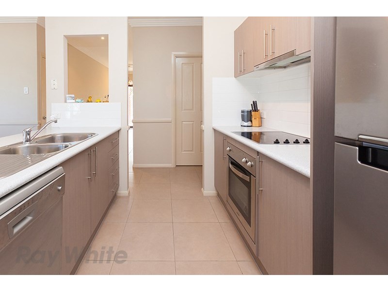 4 Clearpoint Way, Springfield Lakes QLD 4300