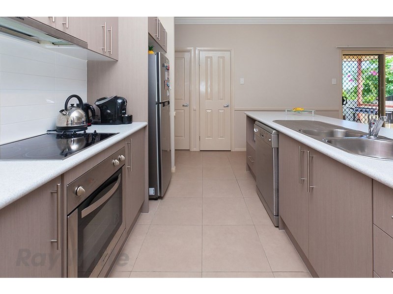 4 Clearpoint Way, Springfield Lakes QLD 4300