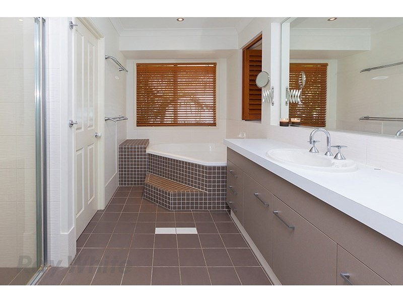 46 Viewpoint Drive, Springfield Lakes QLD 4300