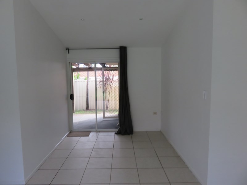 11 Rosa Court, Camira QLD 4300