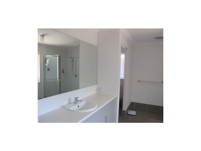 10 Bluebell Place, Brookwater QLD 4300