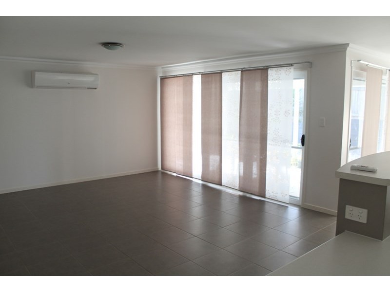 10 Bluebell Place, Brookwater QLD 4300