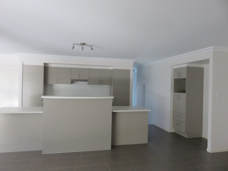 10 Bluebell Place, Brookwater QLD 4300