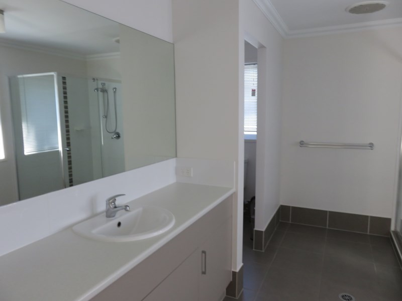 10 Bluebell Place, Brookwater QLD 4300