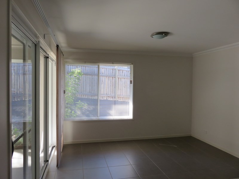 10 Bluebell Place, Brookwater QLD 4300