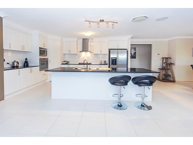 44 Brigid Boulevard, Augustine Heights QLD 4300