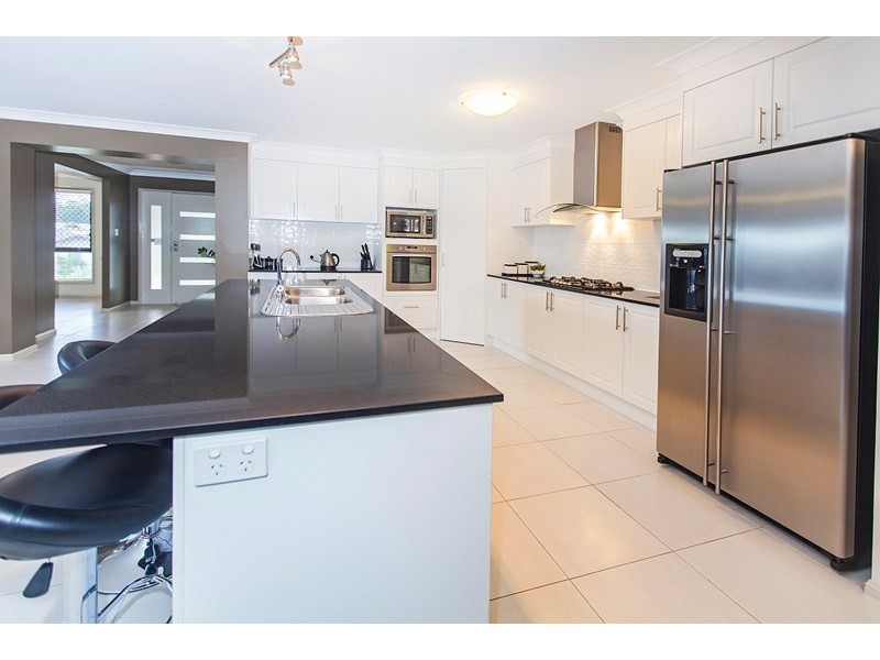 44 Brigid Boulevard, Augustine Heights QLD 4300