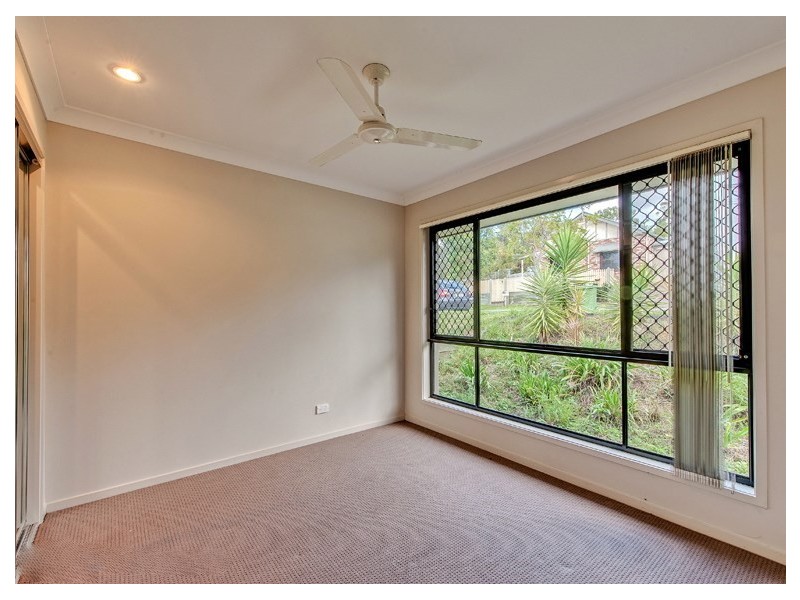 4 Treeview Lane, Springfield Lakes QLD 4300