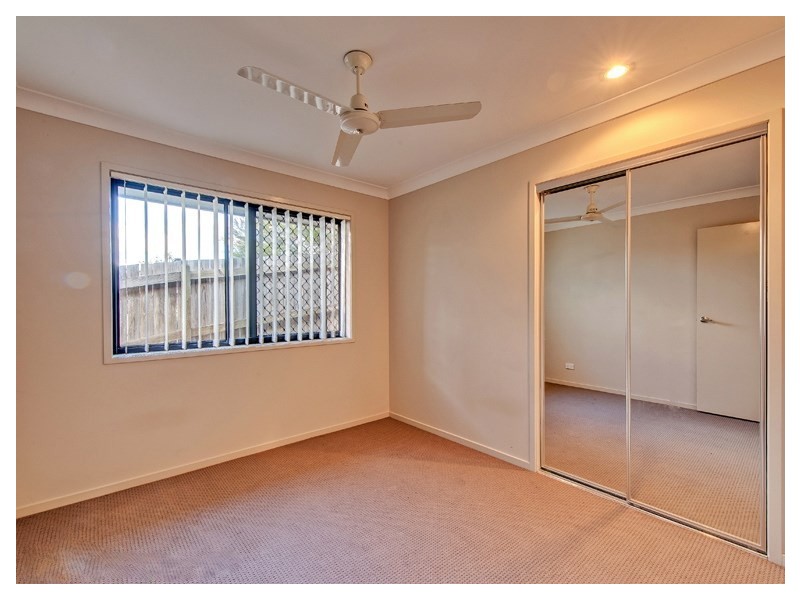 4 Treeview Lane, Springfield Lakes QLD 4300