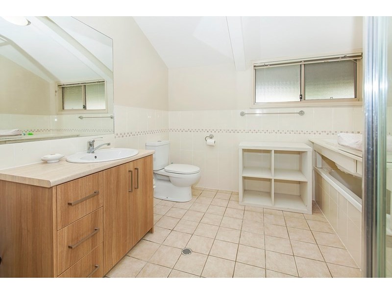 25 Heathwood Place, Collingwood Park QLD 4301