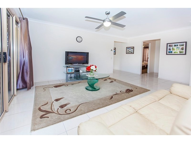 52 Trinity Crescent, Augustine Heights QLD 4300