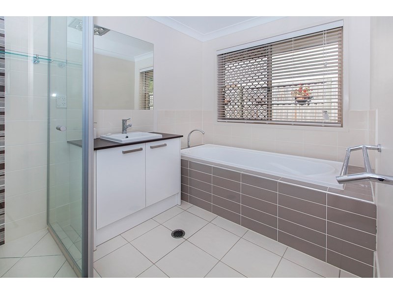 52 Trinity Crescent, Augustine Heights QLD 4300