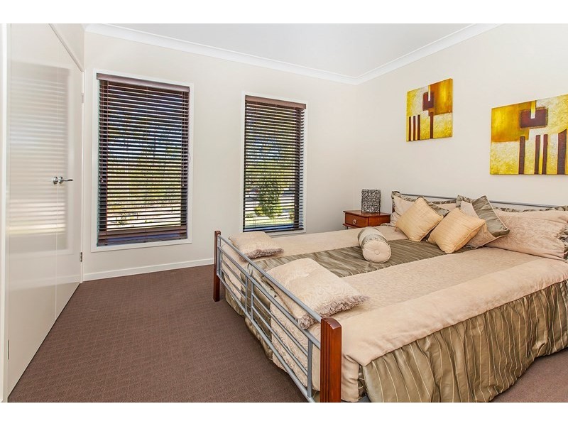 3 Lucy Court, Augustine Heights QLD 4300