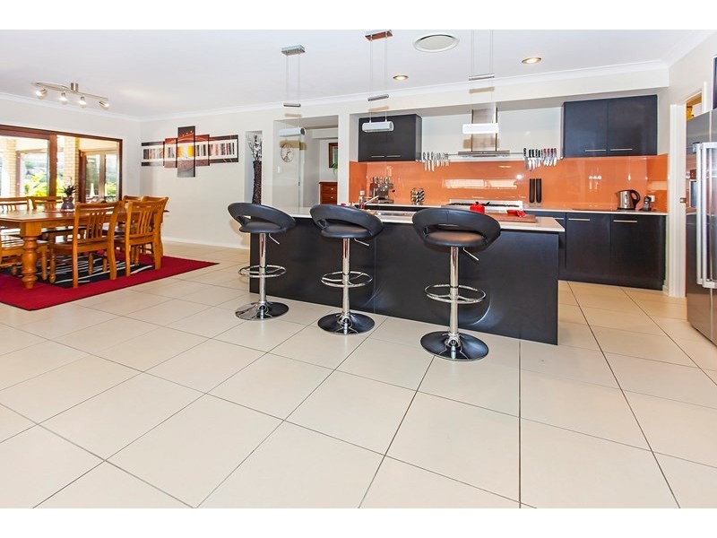 3 Lucy Court, Augustine Heights QLD 4300