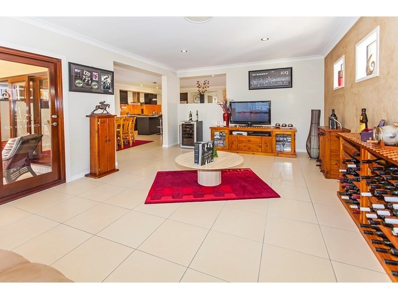 3 Lucy Court, Augustine Heights QLD 4300