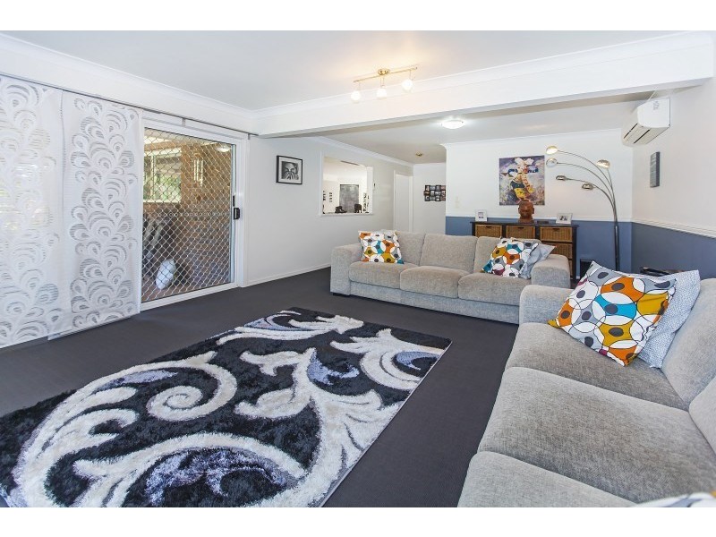 6 Nerrina Court, Karana Downs QLD 4306