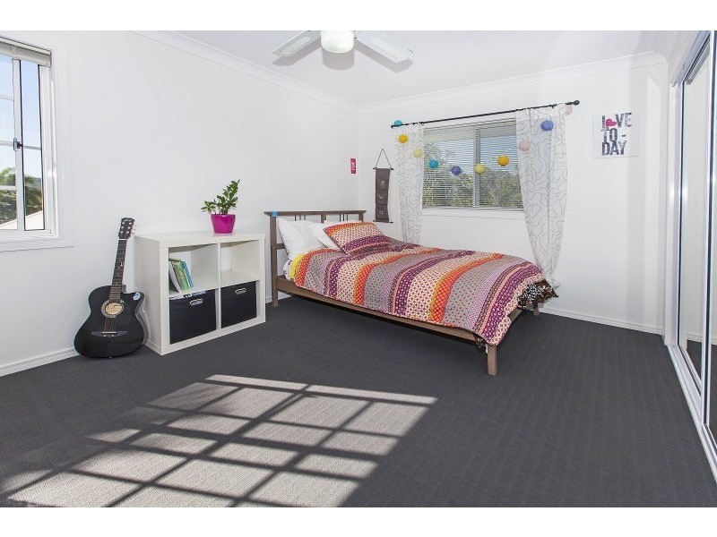 6 Nerrina Court, Karana Downs QLD 4306