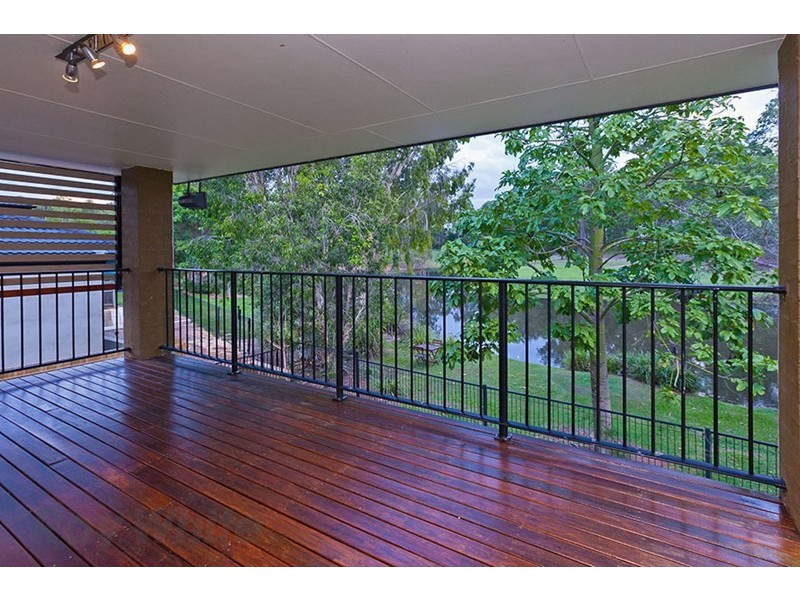 80 Oakview Circuit, Brookwater QLD 4300