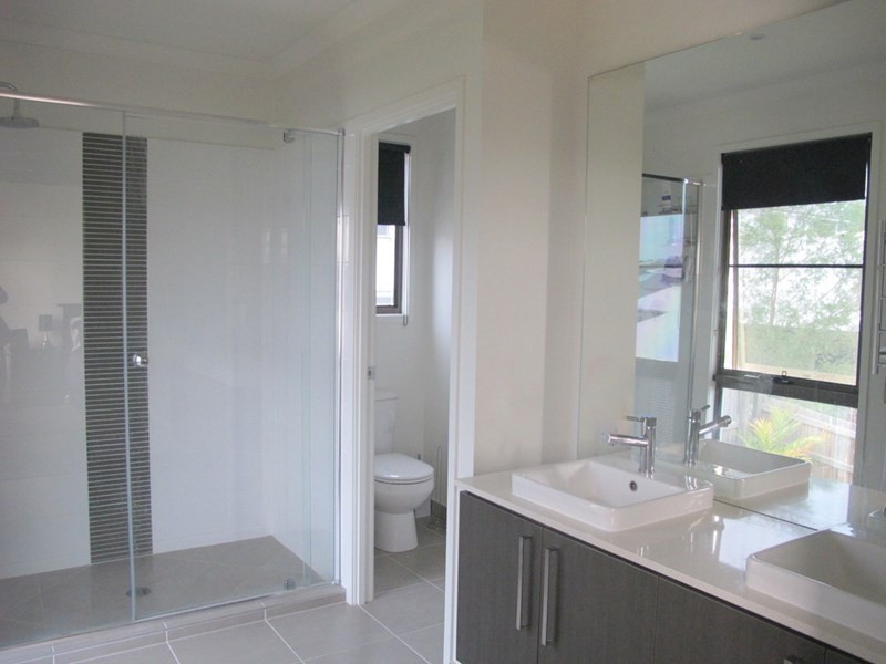 56 Geranium Drive, Springfield Lakes QLD 4300