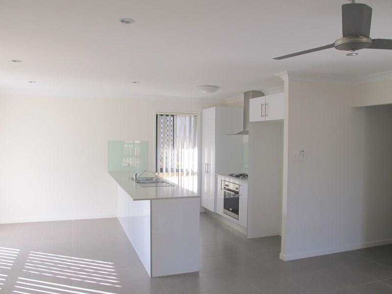 2 Cornelius Drive, Augustine Heights QLD 4300