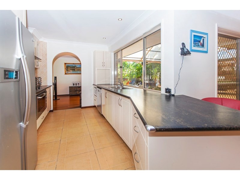 12 Woodbine Avenue, Camira QLD 4300