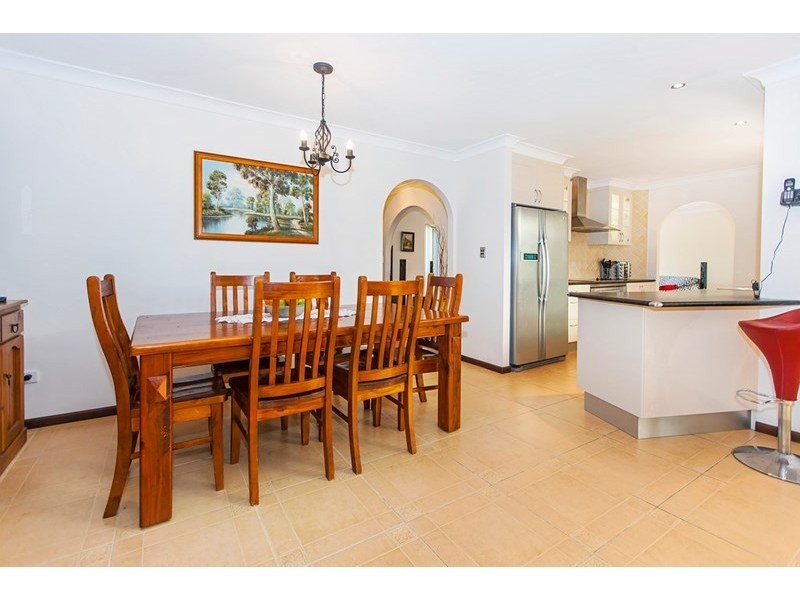 12 Woodbine Avenue, Camira QLD 4300